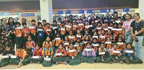 സ്വപ്നമേഘങ്ങൾക്കിടയിലൂടെ ഇവരുടെ ആകാശയാത്ര