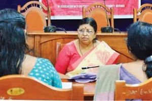 'സ്ത്രീകൾ നേരിടുന്ന പ്രശ്‌നങ്ങൾക്ക് വേഗത്തിലുള്ള പരിഹാരമാണ് ലക്ഷ്യം'