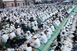 മർകസിൽ പ്രാർത്ഥനാസാന്ദ്രമായി റംസാൻ ആത്മീയസമ്മേളനം; ആയിരങ്ങൾ പങ്കെടുത്തു