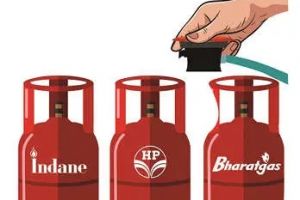 ഗ്യാസ്‌ കണക്ഷന്റെ കെ.വൈ.സി. പുതുക്കാൻ നെട്ടോട്ടം