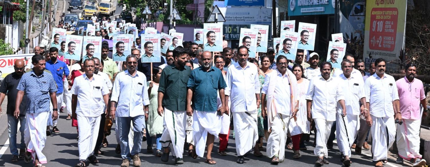 അഡ്വ: ടി. അശോക് കുമാർ പത്രിക നൽകി..