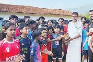 കായികപരിശീലനത്തിനോടൊപ്പം കൃഷി പരിശീലനവും