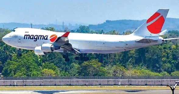 യാത്രാമധ്യേ കൂറ്റൻ ചരക്കുവിമാനം കൊച്ചിയിലിറങ്ങി