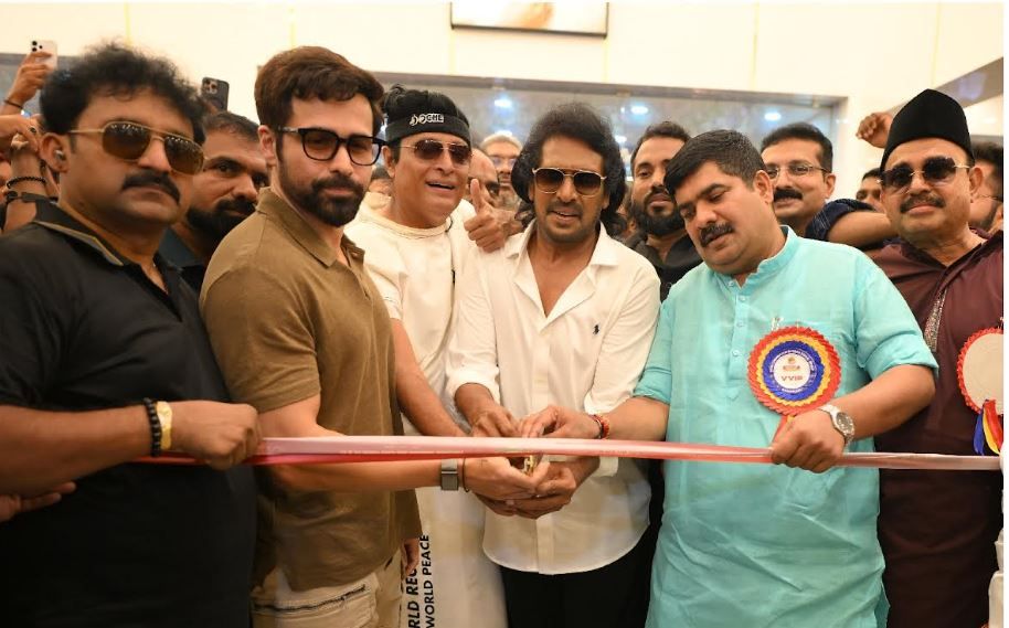 ബോബി ചെമ്മണൂര്‍ ഇന്റര്‍നാഷണല്‍ ജ്വല്ലേഴ്സിന്റെ പുതിയ ഷോറൂം മംഗളൂരുവില്‍ പ്രവര്‍ത്തനമാരംഭിച്ചു