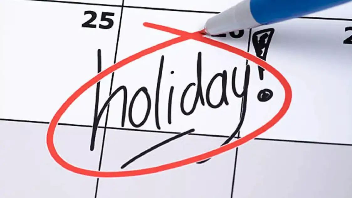 ഏപ്രിൽ 9ന് കേരളത്തിൽ പൊതുഅവധി: വോട്ടെടുപ്പ് പ്രമാണിച്ച് ശമ്പളത്തോടു കൂടിയ അവധി പ്രഖ്യാപിച്ചു