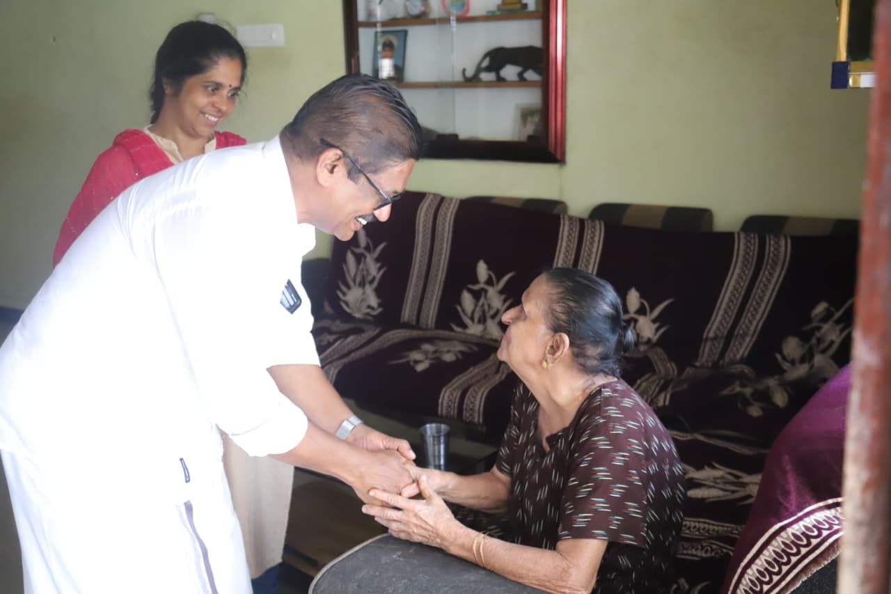 അഡ്വ: അശോക് കുമാറിന് ജൻമനാട്ടിൽ ഉജ്വല വരവേൽപ്പ്