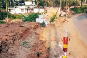പരപ്പൻപൊയിൽ-പുന്നശ്ശേരി റോഡ് നവീകരണം പാതിവഴിയിൽ; പൊടിശല്യവും യാത്രാദുരിതവും മൂലം വലഞ്ഞ് നാട്ടുകാർ