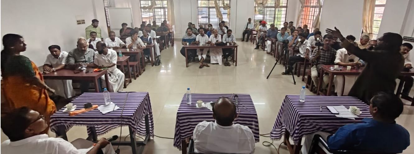 വികസനത്തിന് എല്ലാവർക്കും ഒരേ നാവ്: കാഴ്ചപ്പാടുകൾക്ക് പല കണ്ണുകൾ..