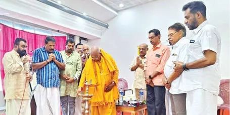 പിന്നാക്ക ജനവിഭാഗങ്ങൾ മുഖ്യധാരയിൽനിന്ന് പിന്തള്ളപ്പെടുന്നു-സ്വാമി സച്ചിദാനന്ദ