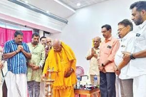 പിന്നാക്ക ജനവിഭാഗങ്ങൾ മുഖ്യധാരയിൽനിന്ന് പിന്തള്ളപ്പെടുന്നു-സ്വാമി സച്ചിദാനന്ദ