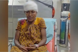മരുമകളുടെ മർദ്ദനത്തിൽ വയോധികയ്ക്ക് പരിക്ക്; മൊബൈൽ ഫോൺ കൊണ്ടുള്ള ഏറിൽ തലയ്ക്ക് ആഴത്തിൽ മുറിവ്