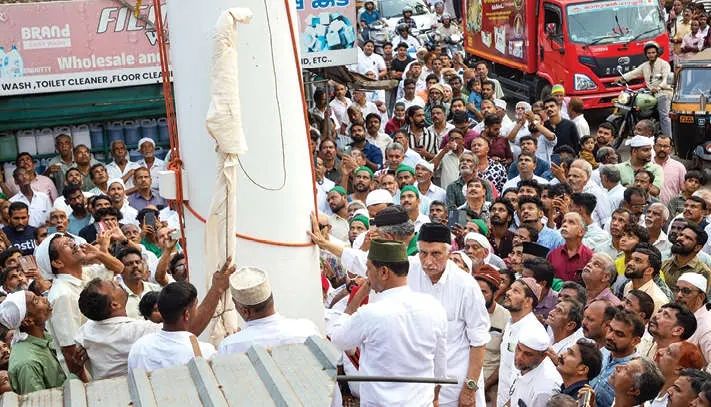 കൊണ്ടോട്ടി നേർച്ചയ്ക്ക് കൊടിയേറി