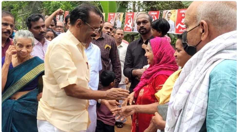 ജനമുന്നേറ്റമായി ടി.പി. രാമകൃഷ്ണന്റെ പര്യടനം: ഒന്നാം ഘട്ടം പൂർത്തിയായി