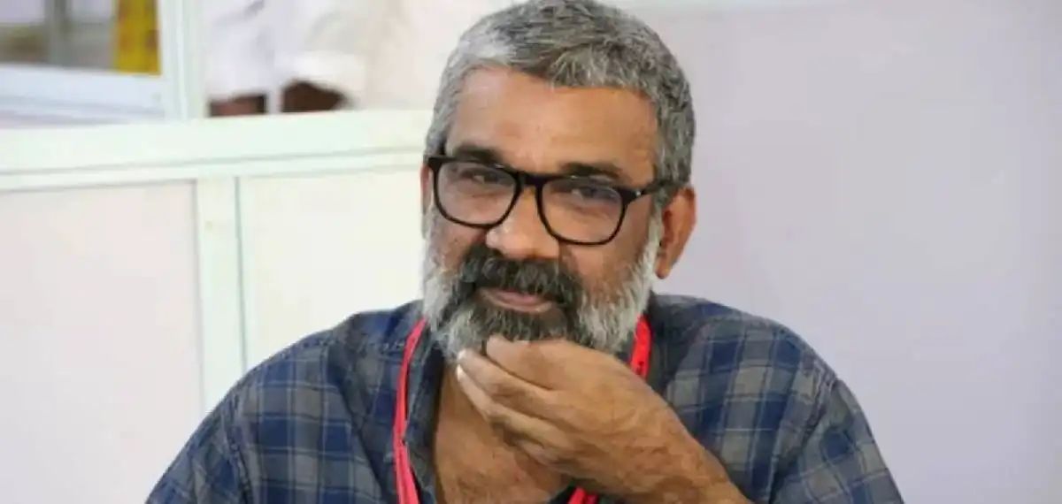 രഞ്ജിത്തിനെതിരായ ലൈംഗികാതിക്രമക്കേസ്: വിവാദങ്ങൾക്കിടെ അഭിഭാഷകൻ വക്കാലത്ത് ഒഴിഞ്ഞു; അന്വേഷണം ഊർജിതം