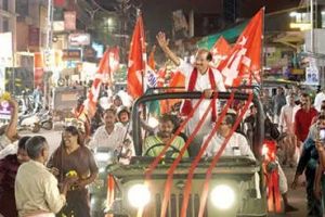 കുറ്റ്യാടിയിൽ വികസന കുതിപ്പിന് എൽ.ഡി.എഫ്. പ്രകടനപത്രിക; പ്രകാശനം മുഖ്യമന്ത്രി നിർവ്വഹിച്ചു