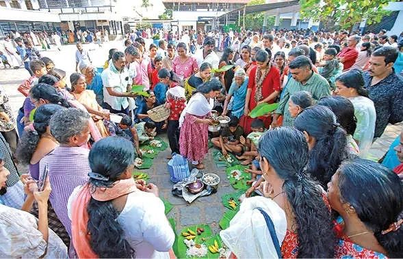 ഉയിർപ്പ് പെരുന്നാൾ: പിറവത്ത് പൈതലുട്ട് നേർച്ച