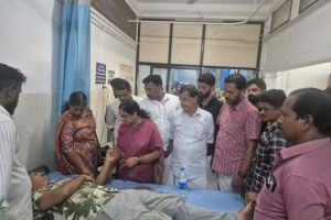 നാദാപുരത്ത് എൽഡിഎഫ് പ്രവർത്തകർക്ക് നേരെ അക്രമം; പരാജയഭീതിയിൽ യുഡിഎഫ് അരാജകത്വം സൃഷ്ടിക്കുന്നുവെന്ന് എൽഡിഎഫ്