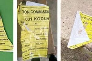 പോളിങ് സ്റ്റേഷനുകളിലെ ബൂത്ത് സ്റ്റിക്കറുകൾ നശിപ്പിച്ചു; കർശന നടപടിക്ക് നിർദേശം