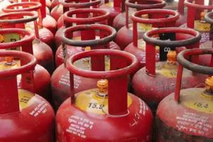 അതിഥി തൊഴിലാളികൾക്ക് ആശ്വാസമായി 'ചോട്ടു'; അഞ്ച് കിലോ എൽപിജി വിഹിതം കേന്ദ്രം വർധിപ്പിച്ചു