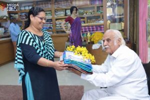 തിരഞ്ഞെടുക്കുമ്പോൾ ഒരുവട്ടം പോരാ, പലവട്ടം ചിന്തിക്കണം :ഡോ .കെ കെ എൻ കുറുപ്പ്