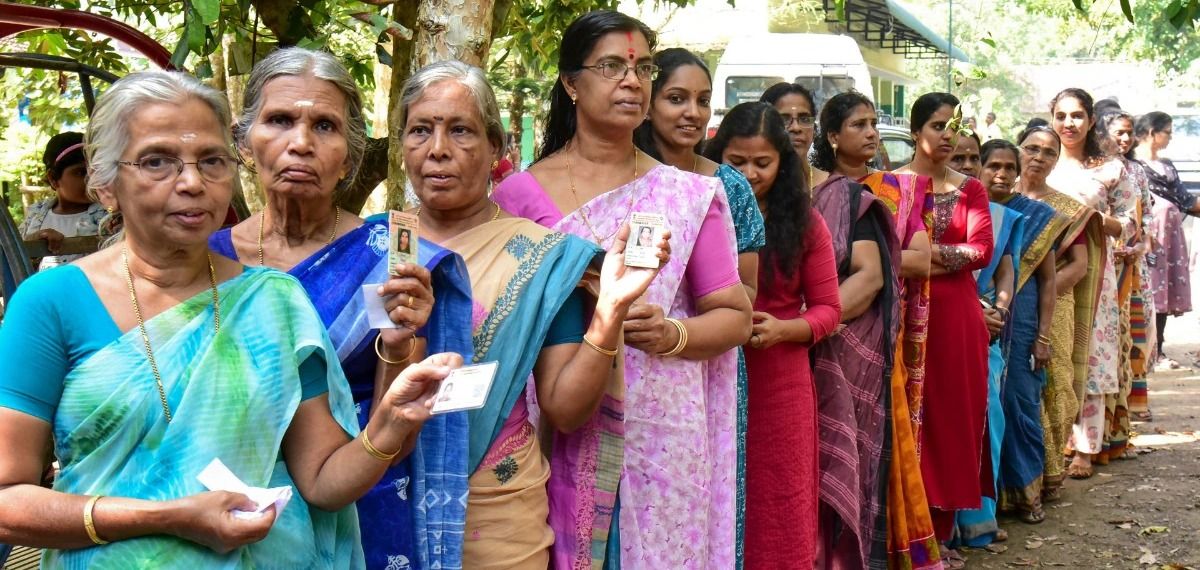 സ്ത്രീ വോട്ടർമാരുടെ പോളിങ്ങിൽ സർവകാല റെക്കോർഡ്; ബൂത്തുകളിലെത്തിയത് 81.19% സ്ത്രീകൾ