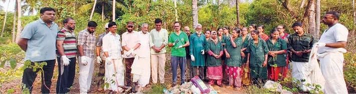 കണ്ടൽ സംരക്ഷണ സന്ദേശവുമായി മോന്താൽ പുഴയോരത്ത് ജനകീയ യാത്ര