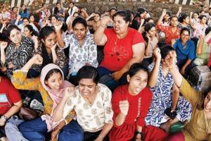 ശമ്പളവർധന ഉറപ്പായി; കോഴിക്കോട്ടെ സ്വകാര്യ ആശുപത്രി നഴ്സുമാരുടെ സമരം അവസാനിച്ചു