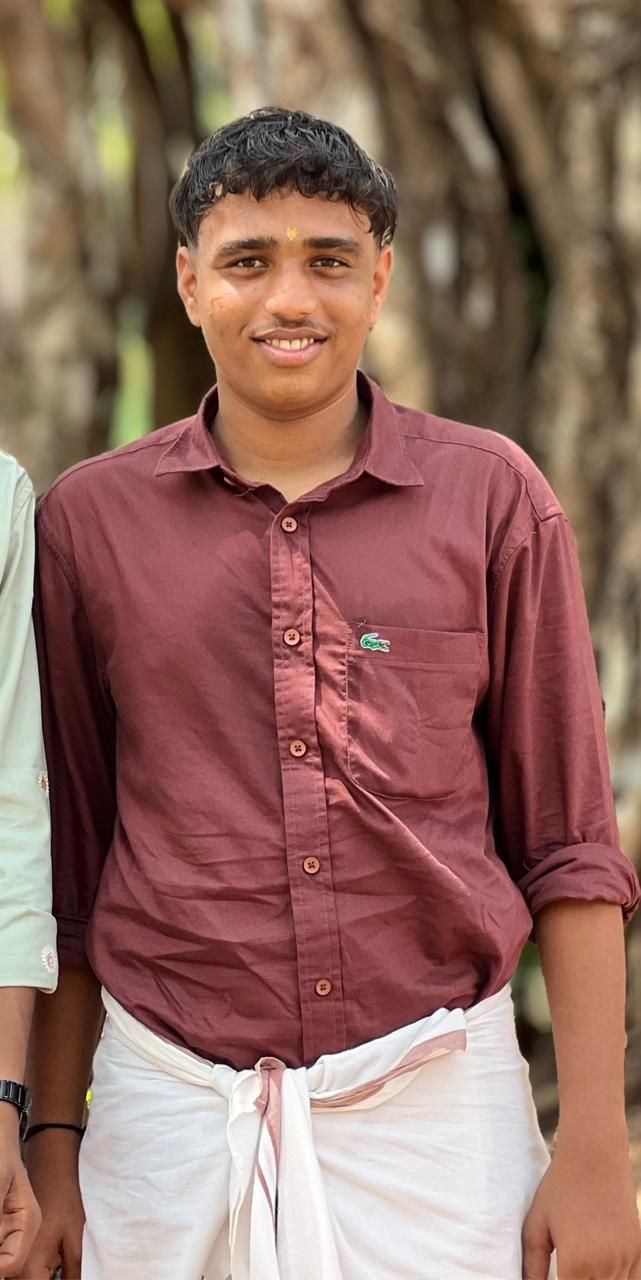 പടക്കം പൊട്ടിക്കുന്നതിനിടെ അപകടം.  കൊയിലാണ്ടിയിൽ 16-കാരന് ദാരുണാന്ത്യം