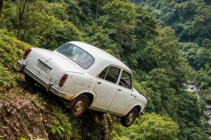 ഇന്നലെ ദുരന്തമുണ്ടായ വാൽപ്പാറയിൽ വച്ച് 42 വർഷം മുമ്പ് സമാനമായ ഒരു അപകടത്തിൽ പെട്ടത് ഇന്നും ഓർമ്മയിൽ തങ്ങിനിൽക്കുന്നു.: ഡോ .റിജി ജി നായർ