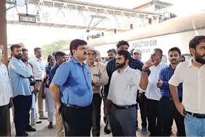 പയ്യന്നൂർ റെയിൽവേ സ്റ്റേഷൻ നവീകരണം: ഒരു മാസത്തിനകം പൂർത്തിയാക്കാൻ ഡി.ആർ.എമ്മിന്റെ കർശന നിർദേശം