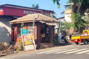 ന്യൂമാഹി പൊലീസ് ഔട്ട് പോസ്റ്റ് നോക്കുകുത്തിയായി :ചാലക്കര പുരുഷു