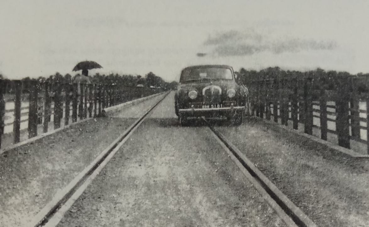 ഇന്ത്യയുടേയും ഫ്രഞ്ച് ഇന്ത്യയുടേയും അതിര്‍ത്തി ഇനിയും പൂർണ്ണമായില്ല! :ചാലക്കര പുരുഷു