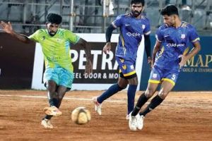 ഫീനിക്സ് സെവൻസ് ഫുട്‌ബോൾ: ആതിഥേയരെ കീഴടക്കി ടൗൺ ടീം അരീക്കോട്