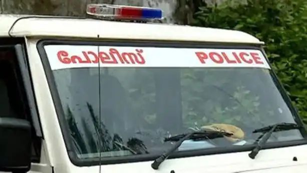 മൂഴിക്കൽ ഇരട്ടമരണം: സാമ്പത്തിക ഇടപാടുകളിലേക്കും ഭീഷണിയിലേക്കും അന്വേഷണം വ്യാപിപ്പിച്ചു