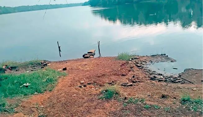 ശാസ്താംകോട്ട തടാകത്തിലെ ജലനിരപ്പ് ക്രമാതീതമായി താഴുന്നു