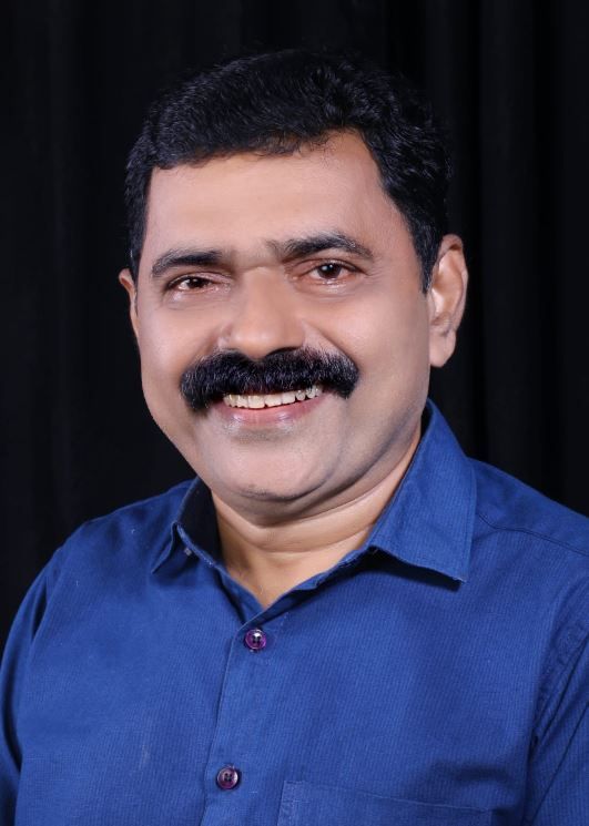 ezhumavil-raveendranaadh