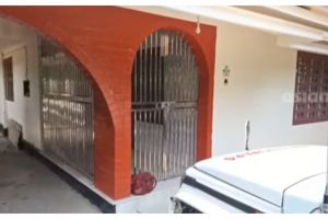 പൂവാട്ടുപറമ്പിൽ വൻ മോഷണം; അടച്ചിട്ട വീട് കുത്തിത്തുറന്ന് 10 പവനും ഡയമണ്ട് കമ്മലുകളും കവർന്നു