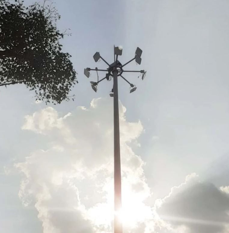 മീത്തലെ മുക്കാളിയിൽ വെളിച്ചം വിളക്കന്വേഷിക്കുന്നു