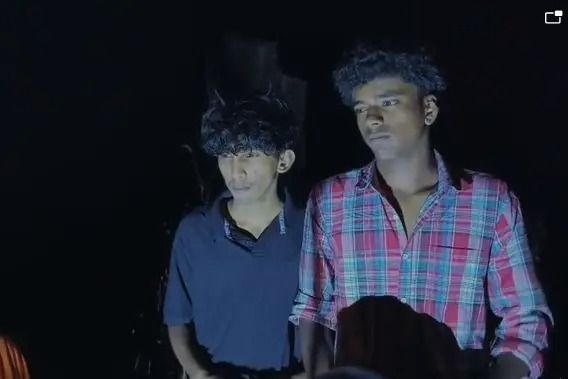 കൊരണപ്പാറ മലയിൽ കുടുങ്ങിയ യുവാക്കളെ രക്ഷപ്പെടുത്തി