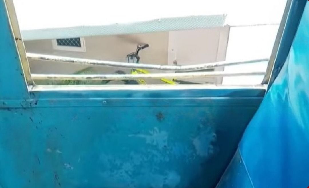 ഓടുന്ന കെഎസ്ആർടിസി ബസിൽ നിന്ന് തല പുറത്തേക്കിട്ടു; കോഴിക്കോട് യുവാവിന് ദാരുണാന്ത്യം