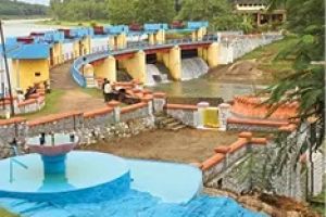 ജില്ലയുടെ പ്രധാന ജലസ്രോതസ്സുകളായ നദികൾ വറ്റുന്നു