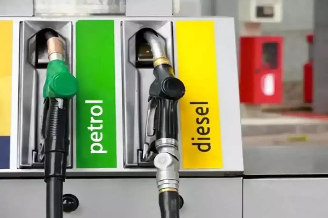 ഇന്ധനവില വർധന അനിവാര്യമെന്ന് കേന്ദ്രം; പണപ്പെരുപ്പം ഉയർന്നേക്കുമെന്ന് സൂചന