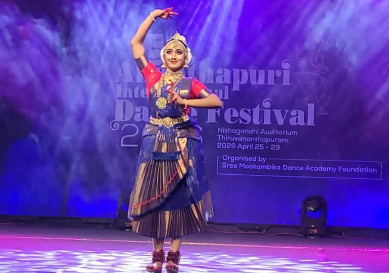 ഡോ: രുഗ്മിണി ദേവി അരുണ്ഡേൽ ദേശീയ അവാർഡ് ശ്രുതി ലക്ഷ്മി മനോജിന്
