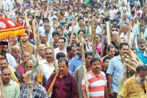 ഭക്തിനിർഭരമായി പുതുപ്പള്ളി പെരുന്നാൾ: ഇന്ന് വെച്ചൂട്ട് നേർച്ചസദ്യയും ഒമ്പതിന്മേൽ കുർബാനയും