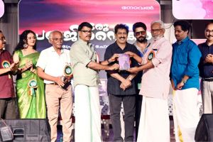എം. ടി .സിനിമകളിലൂടെ ഒരു സംഗീത യാത്ര; ' നിളാതീരം ' വടകര ടൗൺ ഹാളിൽ