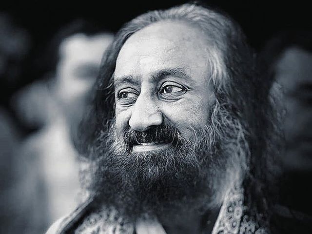 gurudev-sri-sri-ravi-shankar-i-e1602394629704