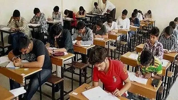 നീറ്റ് യു ജി പരീക്ഷ റദ്ദാക്കി; ചോദ്യപ്പേപ്പർ ചോർന്നെന്ന ആരോപണത്തിന് പിന്നാലെ നടപടി
