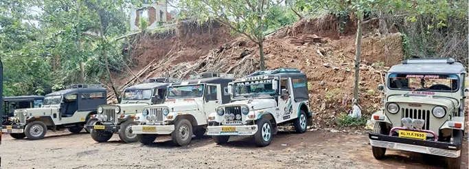 കക്കട്ടിൽ ടാക്സി സ്റ്റാൻഡ് മണ്ണിടിച്ചിൽ ഭീഷണിയിൽ: നടപടിയില്ലാതെ അധികൃതർ