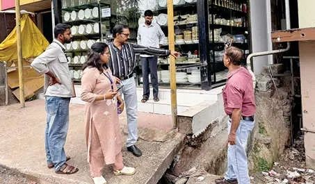 നാദാപുരത്ത് വ്യാപാരസ്ഥാപനങ്ങളിൽ വ്യാപക പരിശോധന: 90,000 രൂപ പിഴ ചുമത്തി, കെട്ടിടങ്ങൾ അടപ്പിച്ചു
