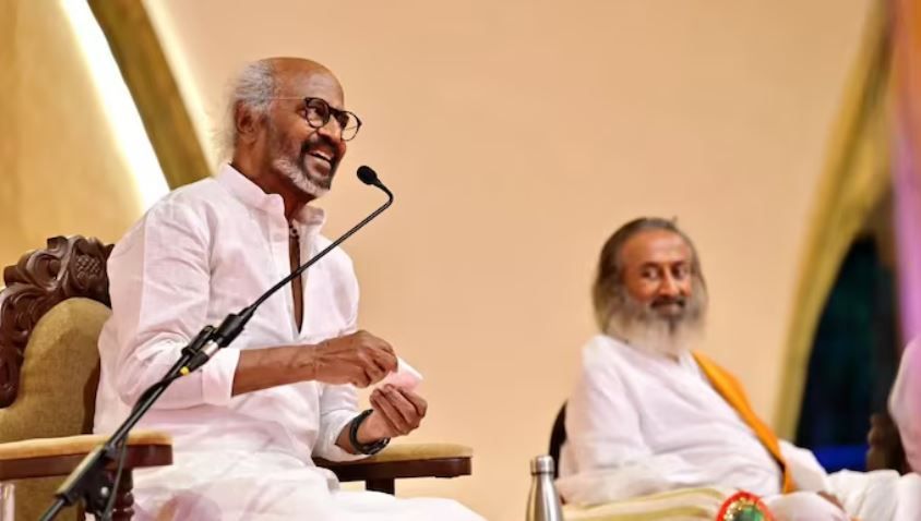 ആത്മീയതയുടെ കരുത്ത് അഹന്തയെ തകർക്കും; ബംഗളൂരു ആശ്രമത്തിൽ മനസ്സ് തുറന്ന് രജനീകാന്ത് : ദിവാകരൻ ചോമ്പാല